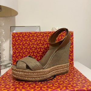 Tory Burch Fabian Espadrille Wedges. Size 7